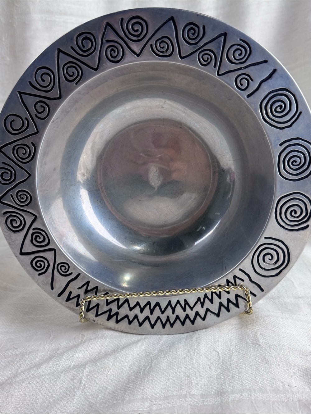 Wilton Armetale Silver-Tone Charger with Black Label Accent